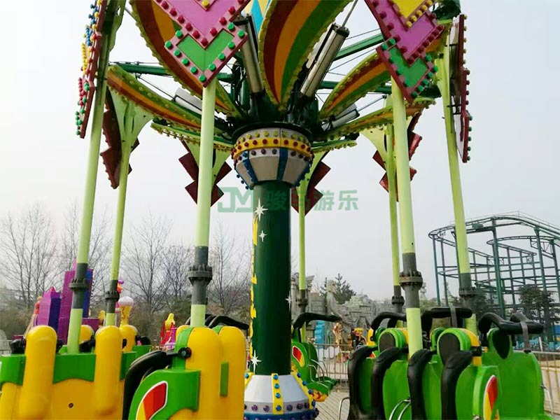 骏马游乐秋千