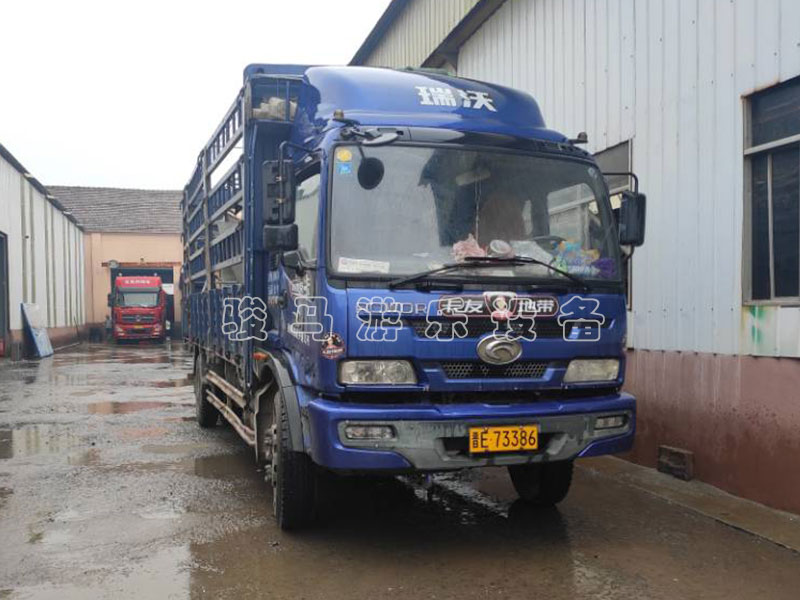 山西晋城户外拓展器材，网红桥发货两车