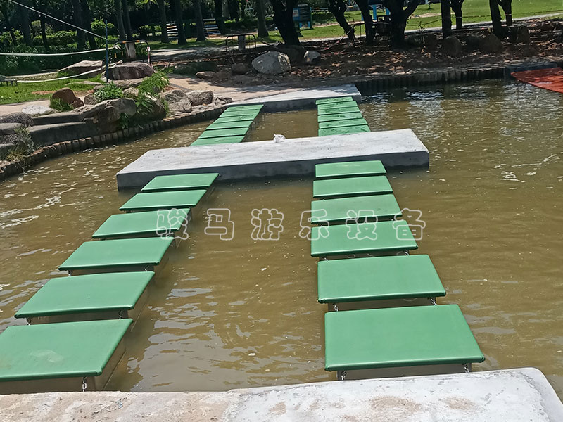 广东深圳-水上漂和网红桥